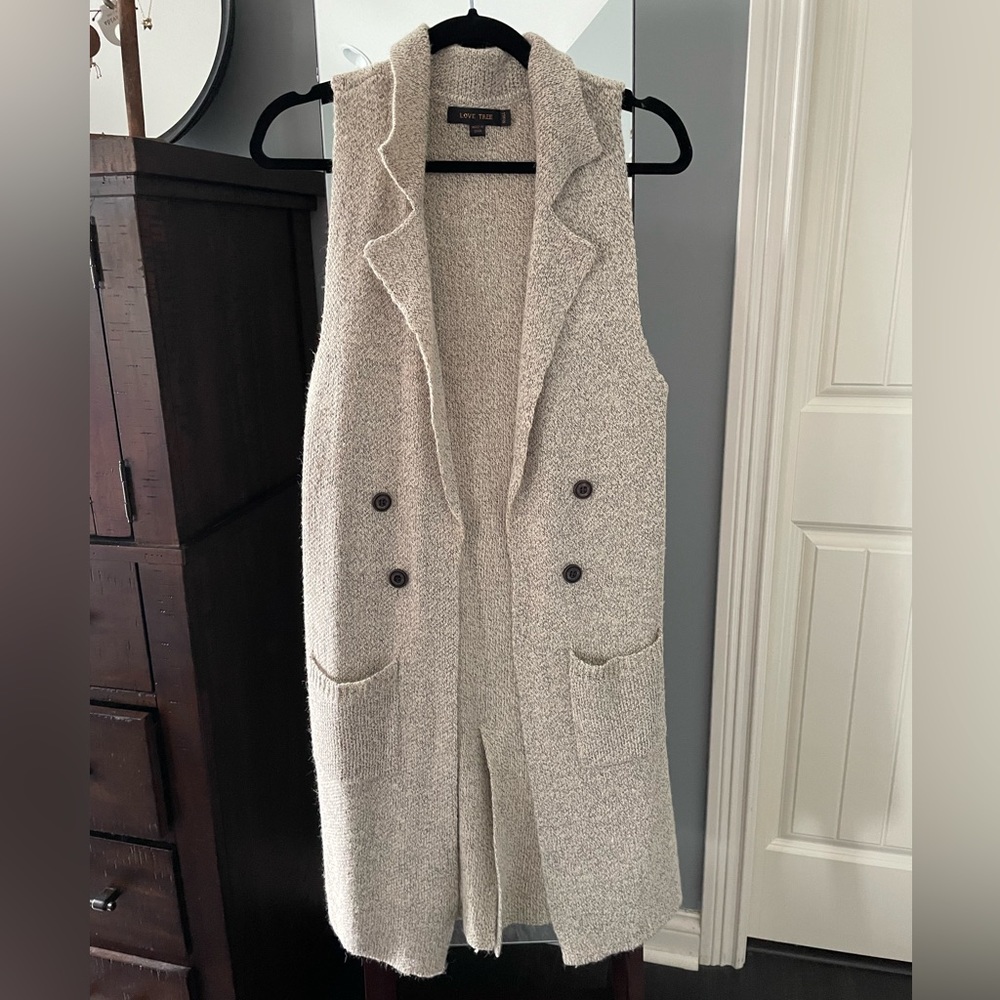 Boutique Sleeveless Cardigan